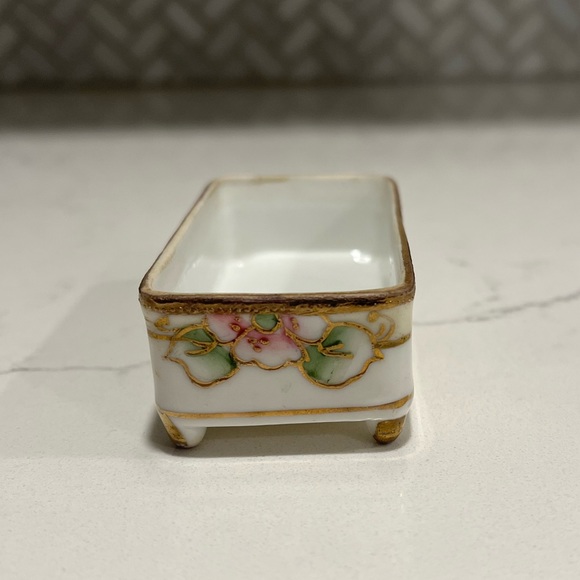 Antique Nippon Hand-Painted Pink, Green & Gold Floral Porcelain Vanity Dish - Picture 2 of 16
